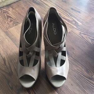 Aldo Platform shoes sz 8